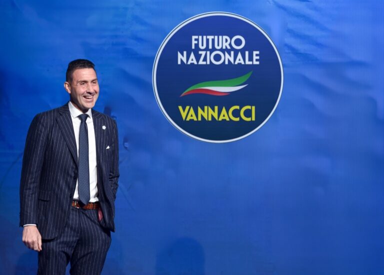 Un generale può fare politica, ma lasciamo l’uniforme fuori dai partiti. L’opinione di Butticé