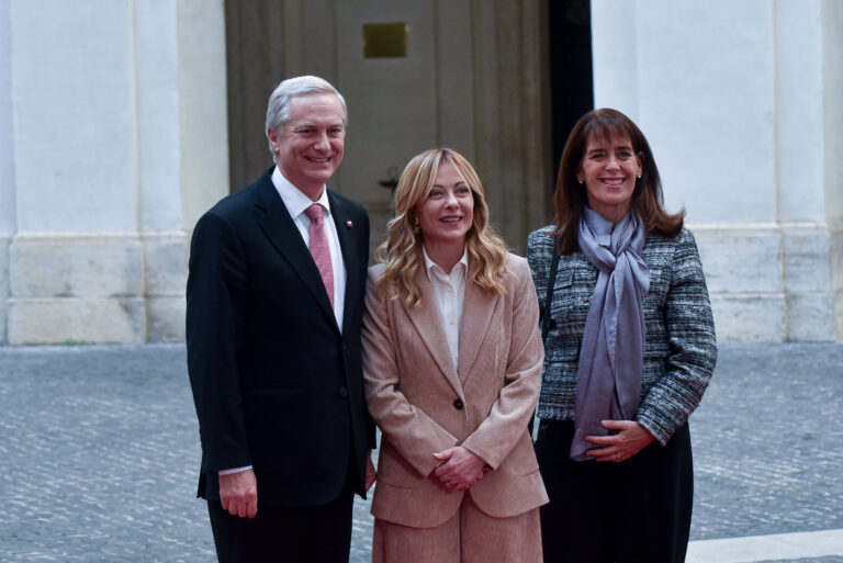 Terre rare, Mercosur e cooperazione strategica. Meloni e Kast a Palazzo Chigi