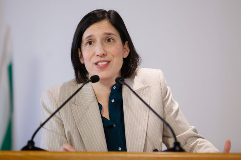 Cosa può fare Schlein per la pace a Gaza. La lettura di Mayer