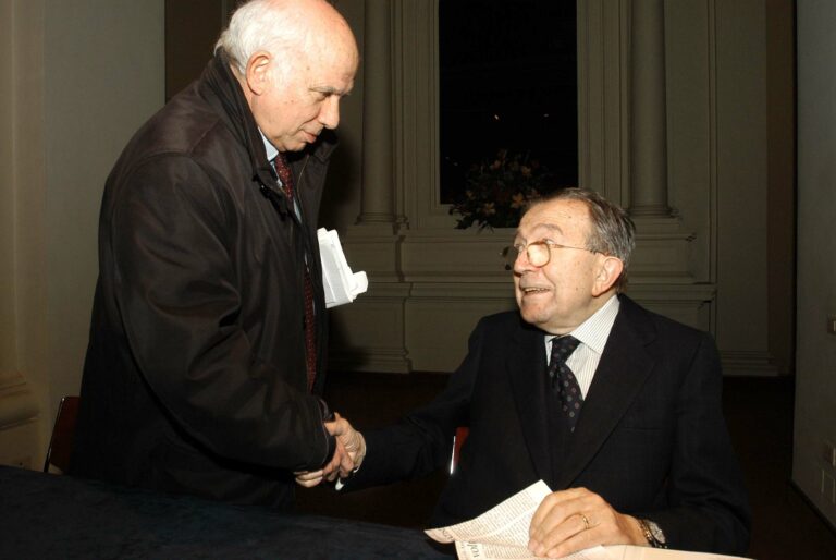 Con Pomicino finisce quella politica fatta di garbo e Dc. Il ricordo di Stefano Andreotti Con Pomicino finisce quella politica fatta di garbo e Dc. Il ricordo di Stefano Andreotti