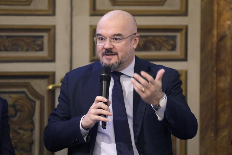 Ora è tempo di dire Sì al governo. Come costruire l’alternativa secondo Borghi (Iv)