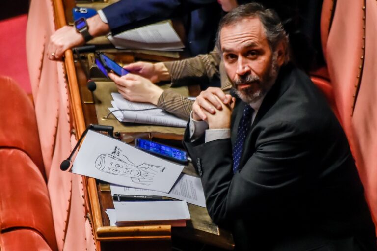 Iran e non solo, l’occasione mancata del dialogo tra maggioranza e opposizione. Parla Sensi