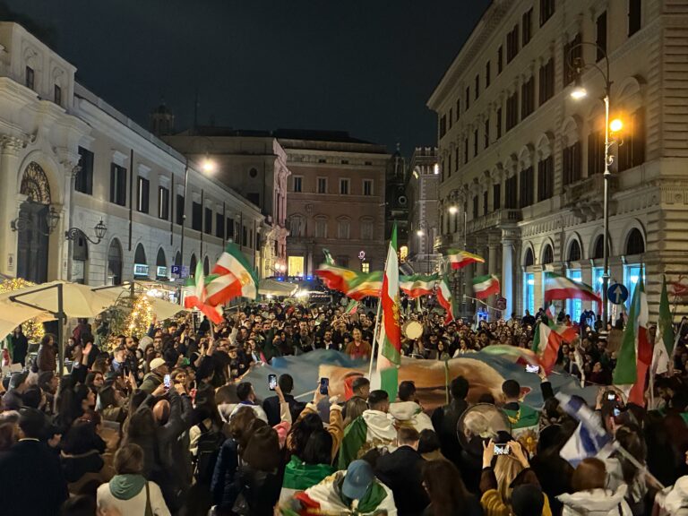 Con gli iraniani per un Iran libero dalla teocrazia. La riflessione di Stefano Parisi