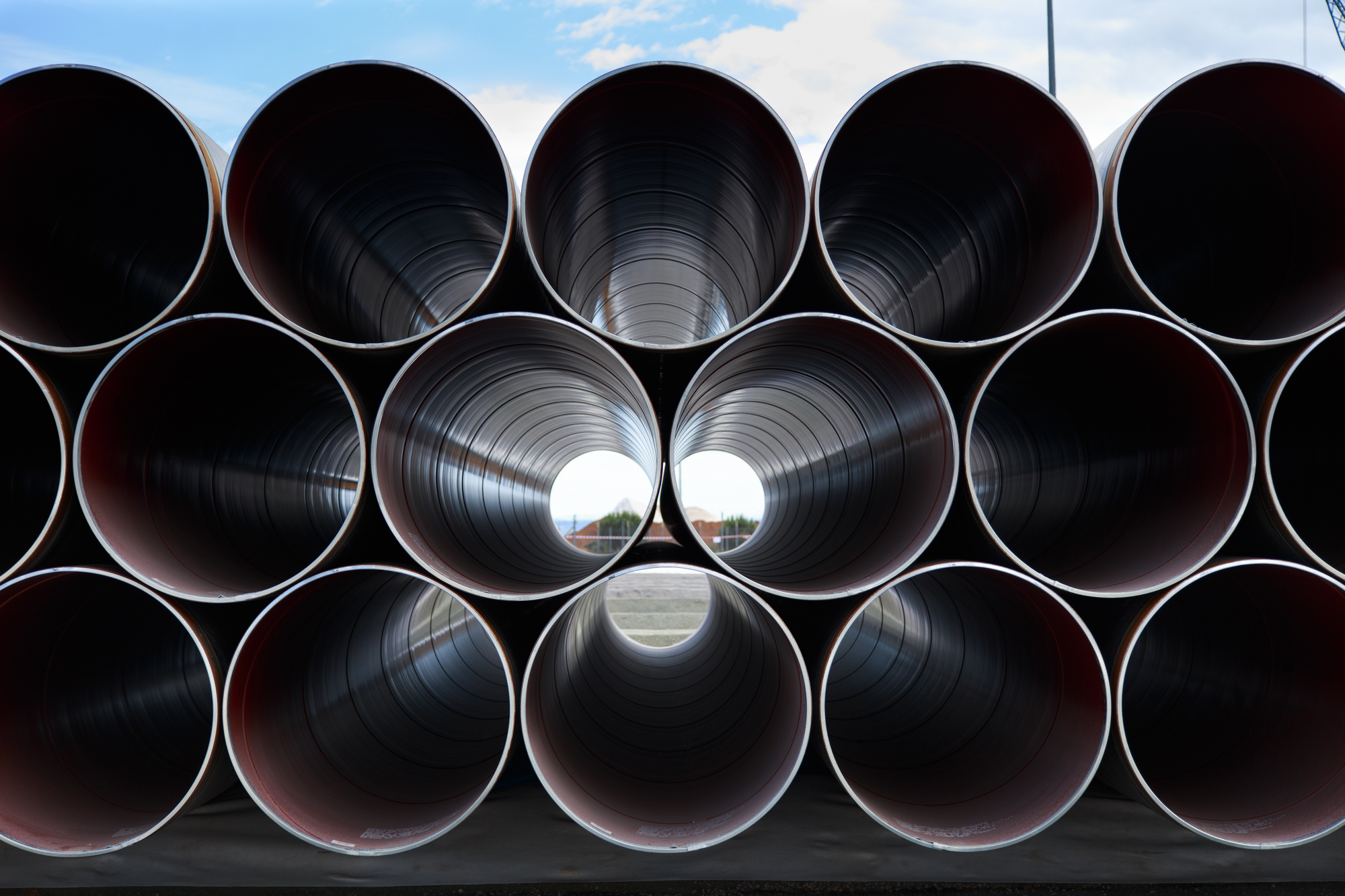 Un attacco in Italia ha bloccato un oleodotto diretto in Germania. Cosa (non) sappiamo