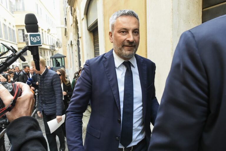 Oltre il paternalismo, il conservatorismo come unica vera ribellione. Scrive Speranzon