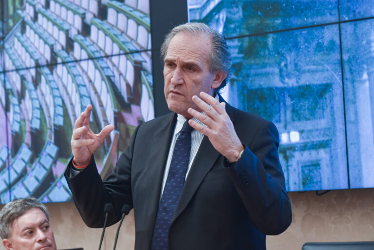 Perché i conservatori italiani sono testardamente occidentali. L’intervento di Menia (FdI)