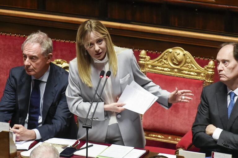 La versione parlamentare del populismo? Il battutismo. L’opinione di Merlo