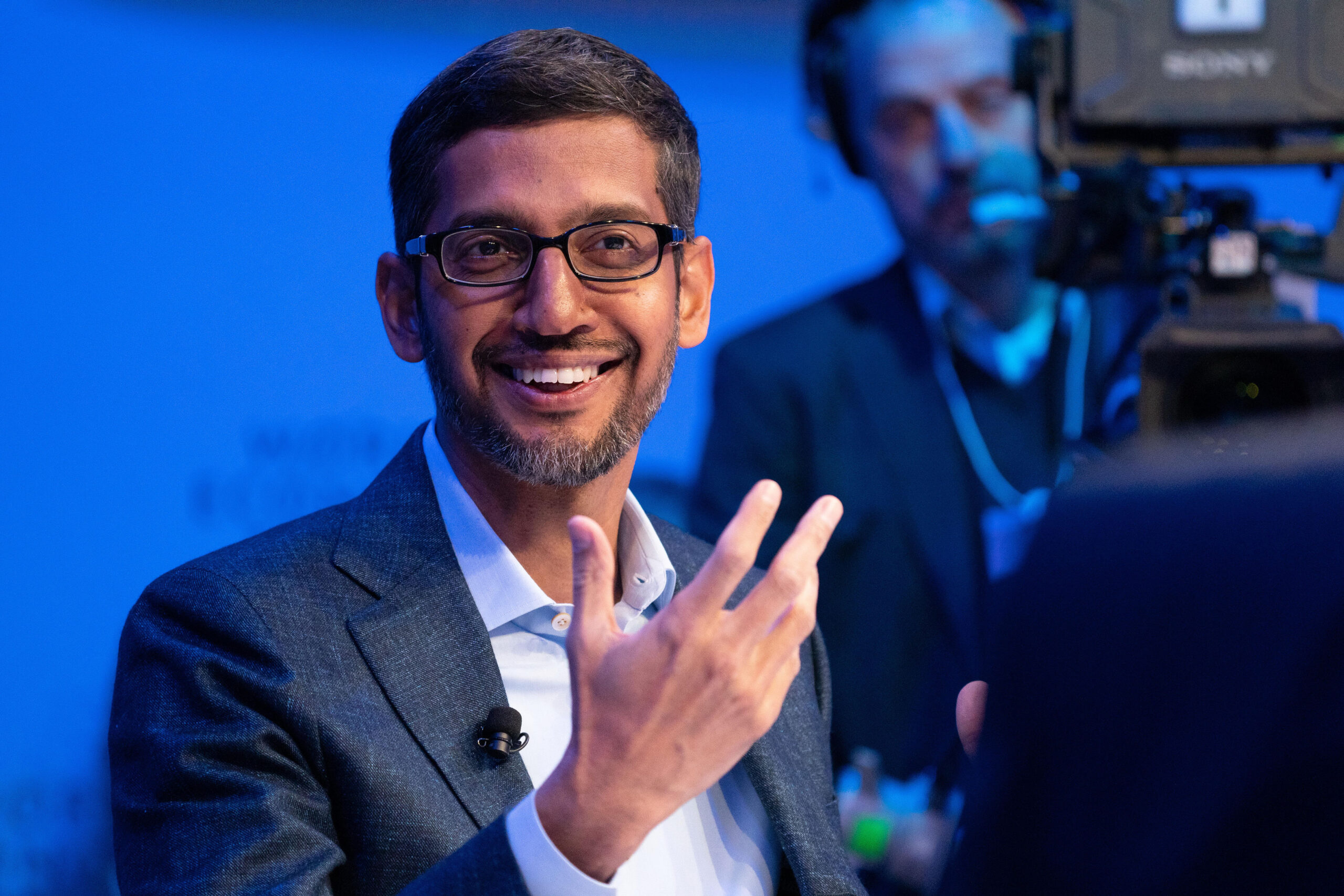 alphabet ora corre sull8217ia via all8217aumento da 80 miliardi da Formiche.net alphabet ora corre sull8217ia via all8217aumento da 80 miliardi