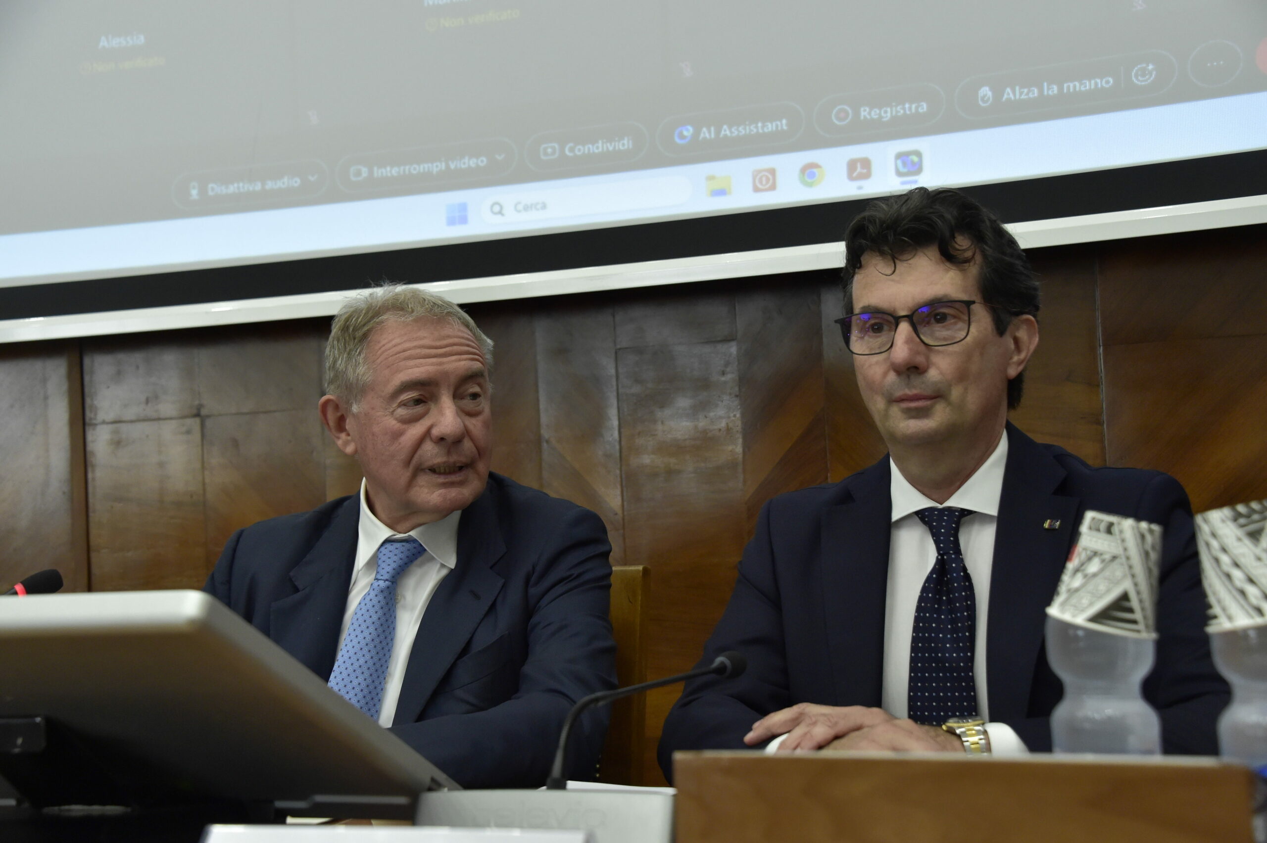Dai distretti allo spazio, il governo presenta gli