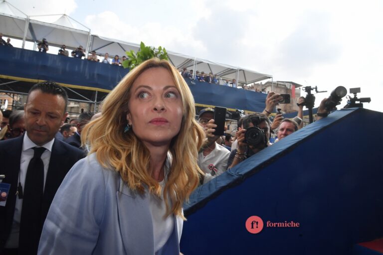Perché Meloni dura. Galli spiega il segreto del governo più longevo