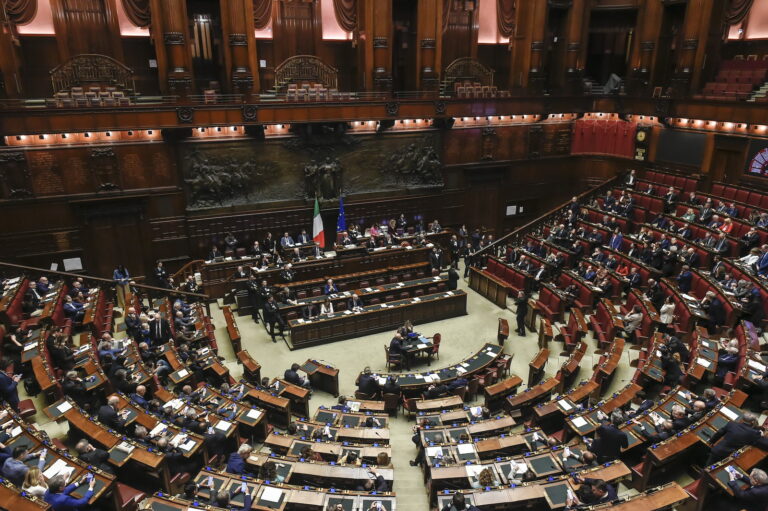 Niente presa della Bastiglia, perché nessuno vuole le preferenze. L’analisi di Sterpa