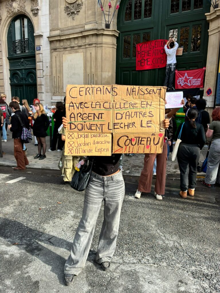 La Parigi incandescente degli studenti. Cronache di un malcontento tra austerità e politica