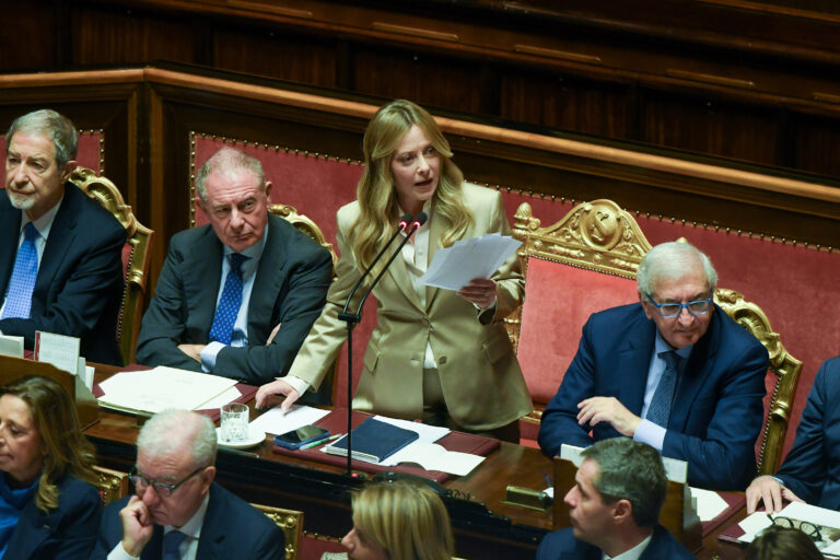 Dietro gli applausi a Meloni le convergenze geopolitiche che servono all’Italia