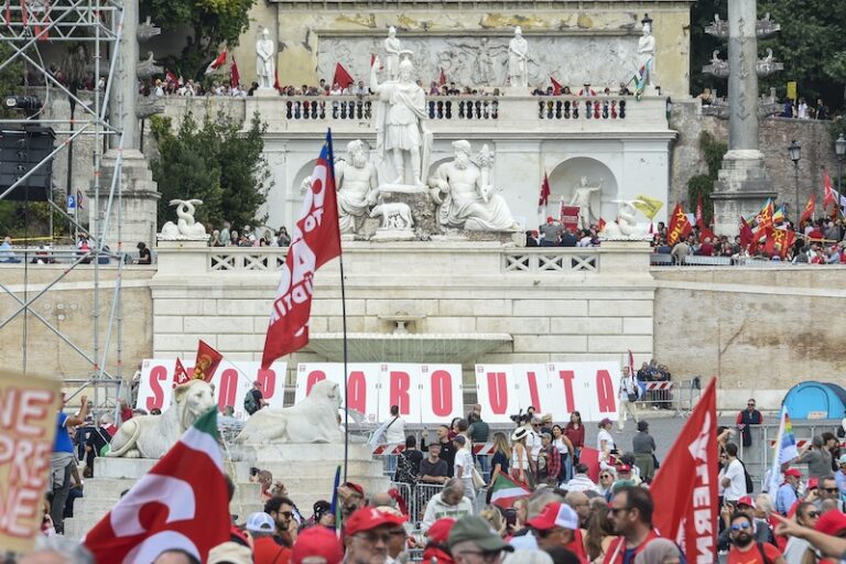 Dalle primarie alle piazze, quando la politica non parla più alla società. L’analisi di Valbruzzi